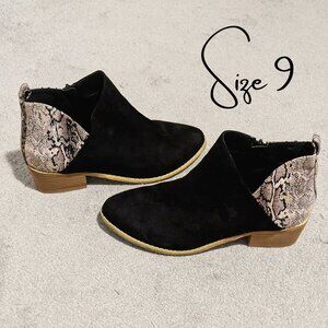 Boutique by Corkys Snake Print Ankle Booties Black Suede Size 9
